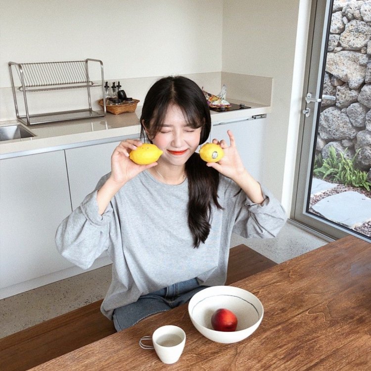 Кореянка утром