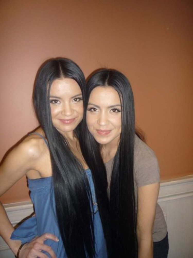 Близняшки армянки