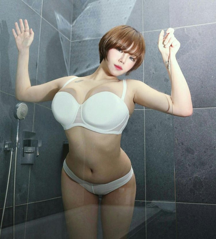 Кореянки большая грудь