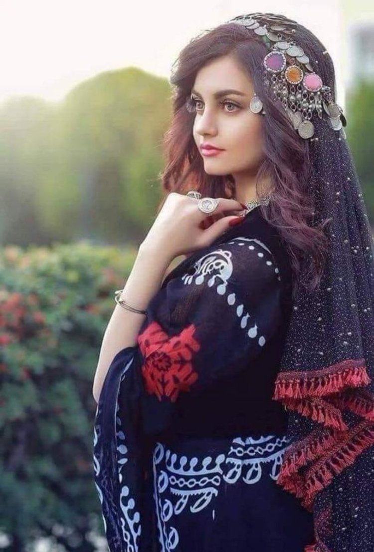 Узбек актриса Рухшона