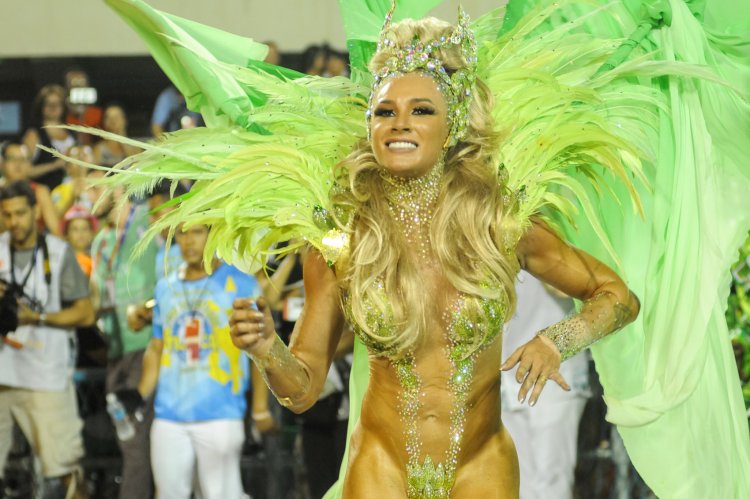 Juju Salimeni карнавал Рио