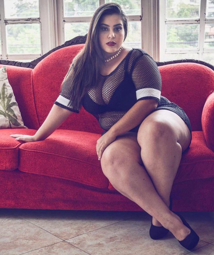 Модель + сайз Pamela Alexandra