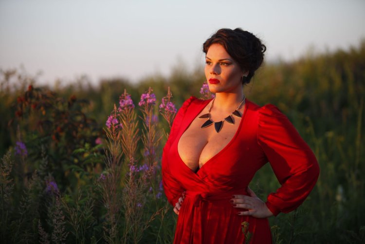 Мия зарринг