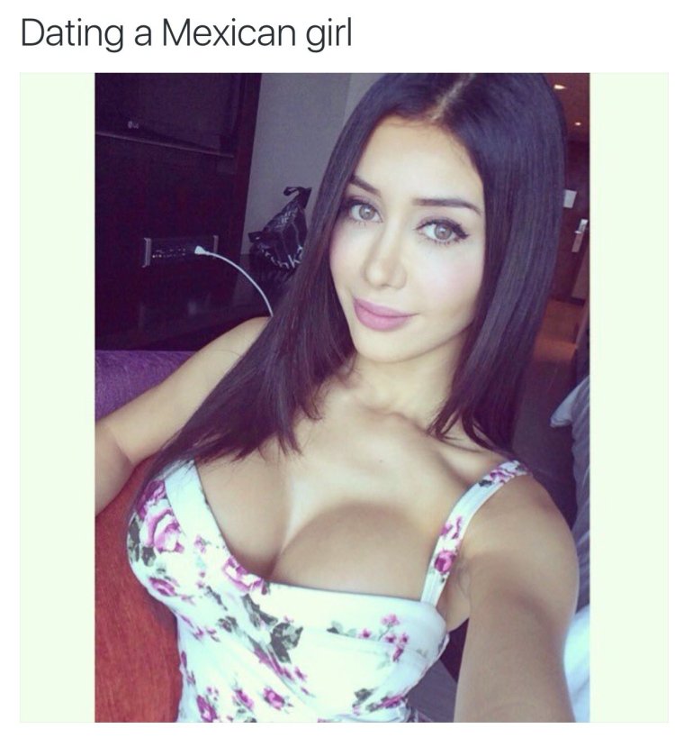 Joselyn Cano декольте