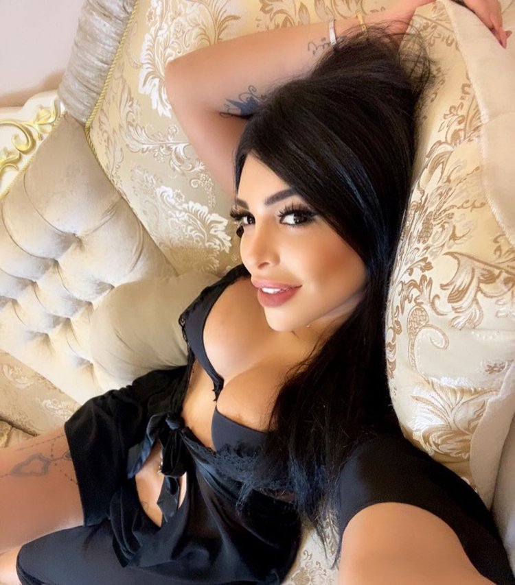 Гюнель бакинка