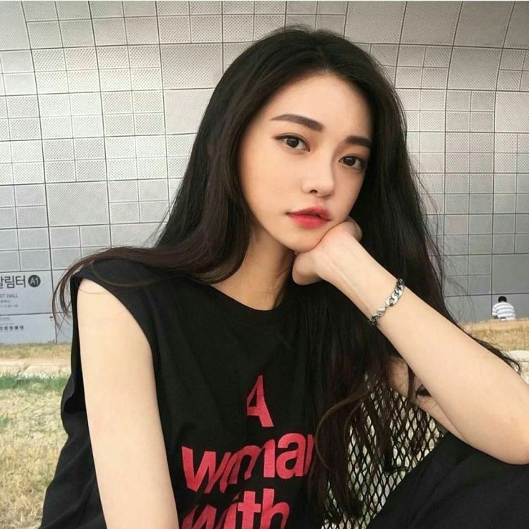 Красивые кореянки с черными волосами