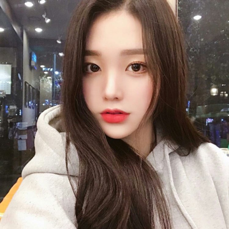 Ольджан Ким Дженни