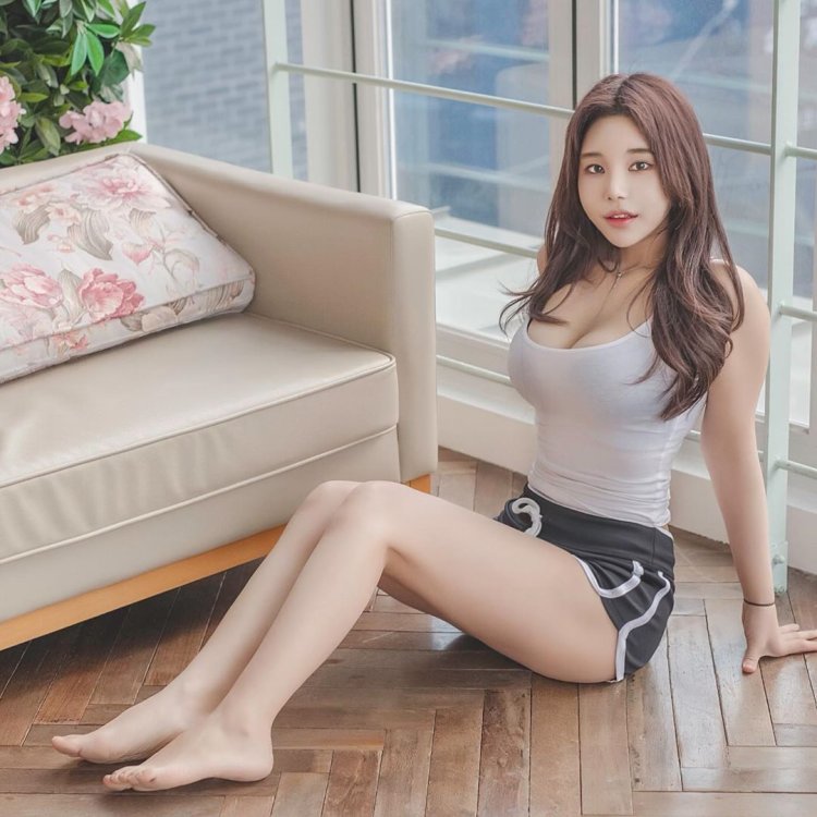 Кореянка Ким Лина модель