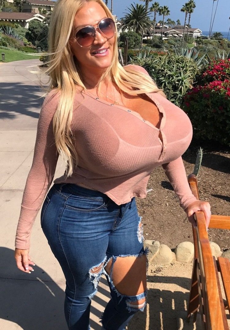 Анастасия Квитко зад в платье