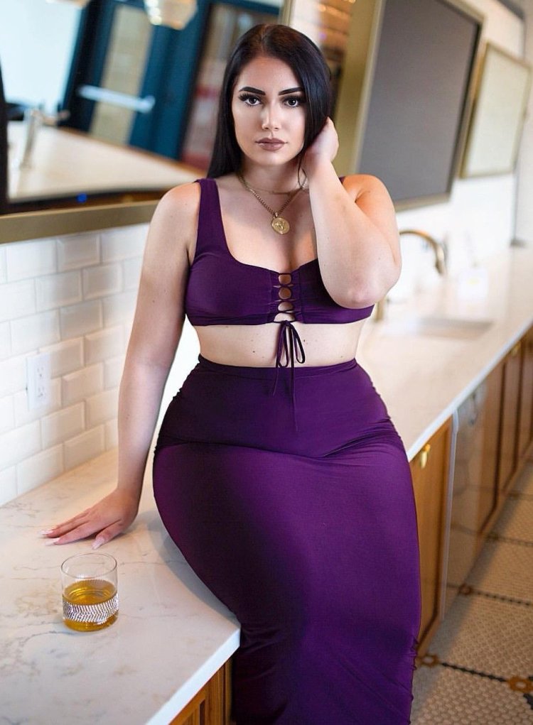 Пышные арабские женщины