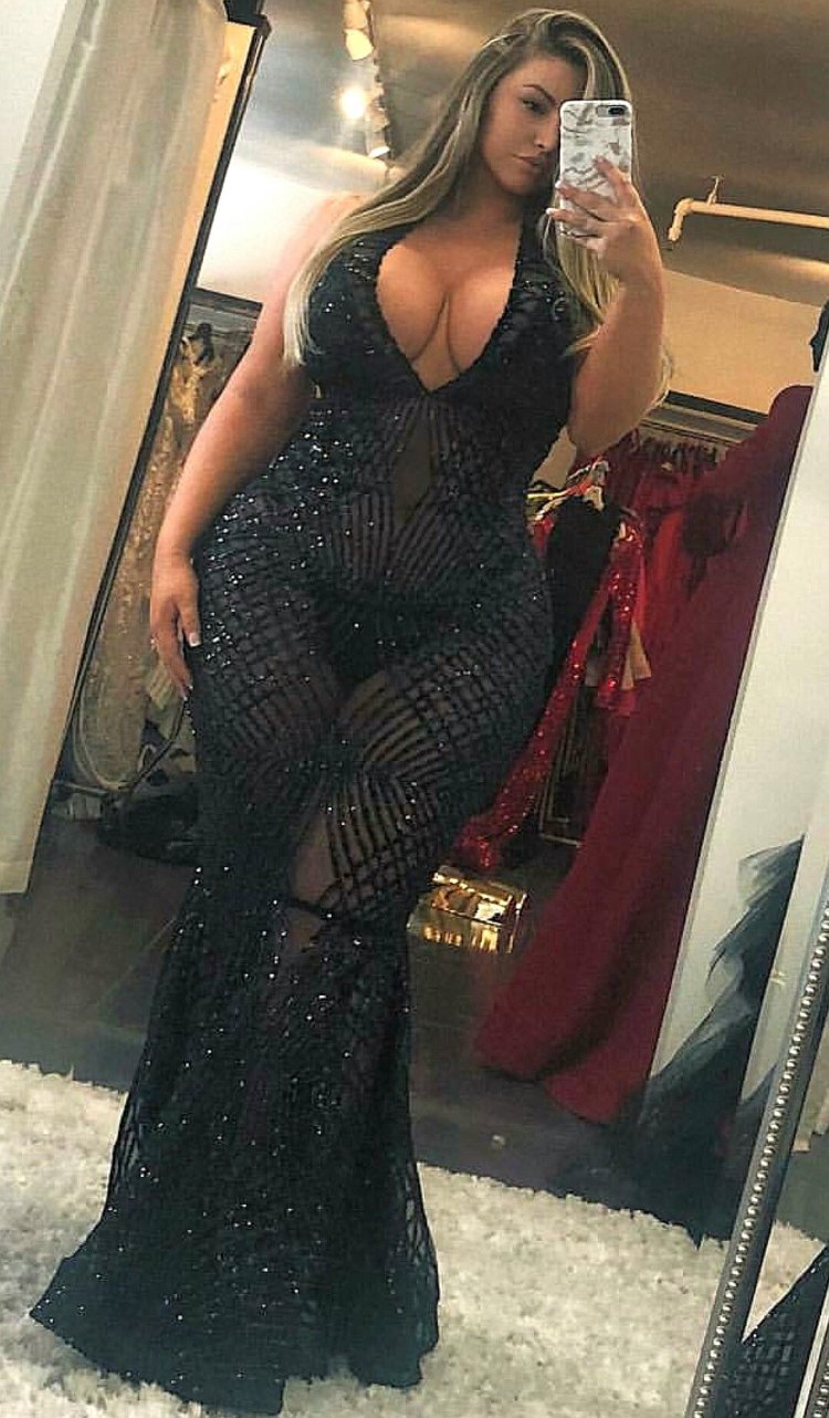 Фото Elegant arab women