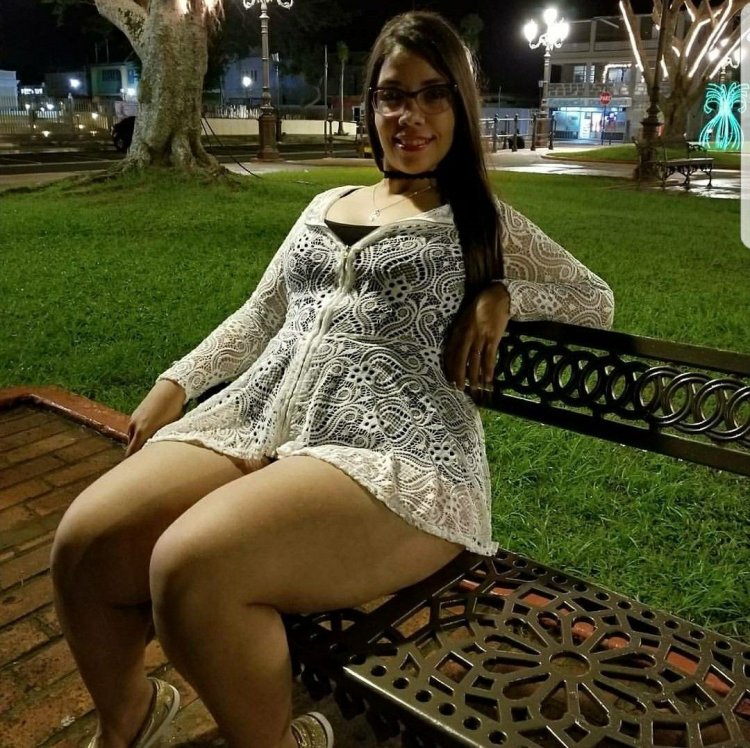 Krystle Lina грудь