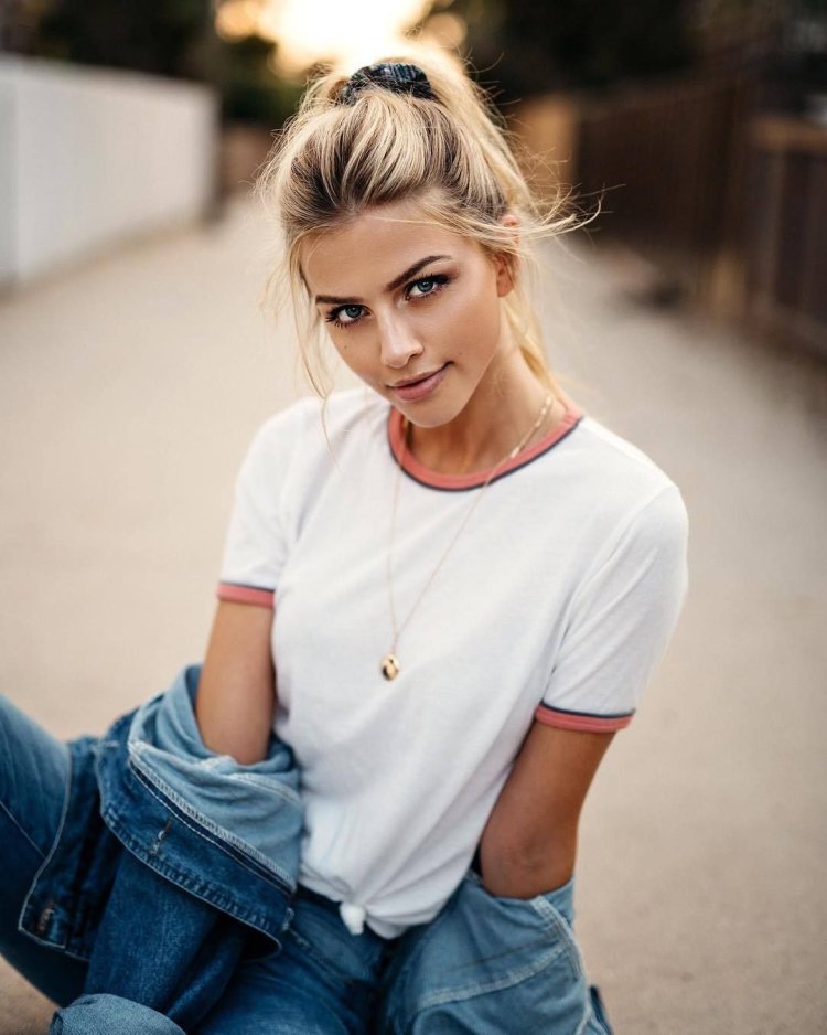 Marina Laswick портрет