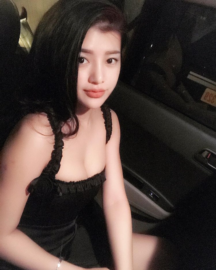 Казахские девушки с большим бюстом