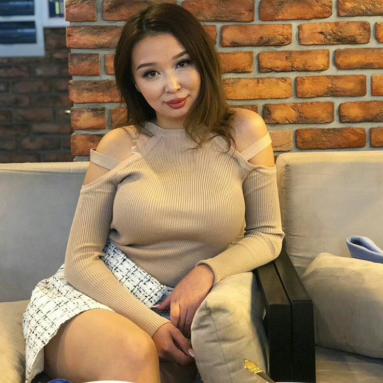 Казахская Барби Динара Рахимбаева