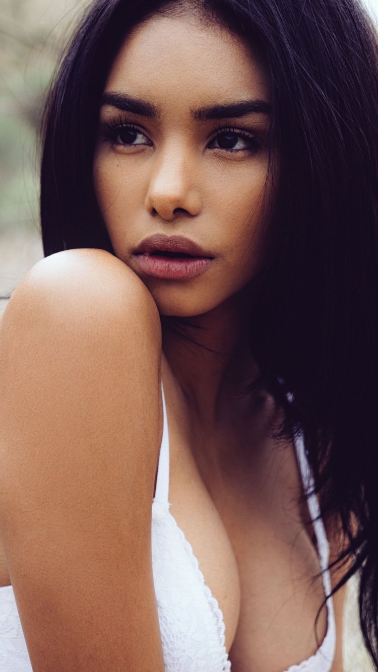 Naressa Valdez фото