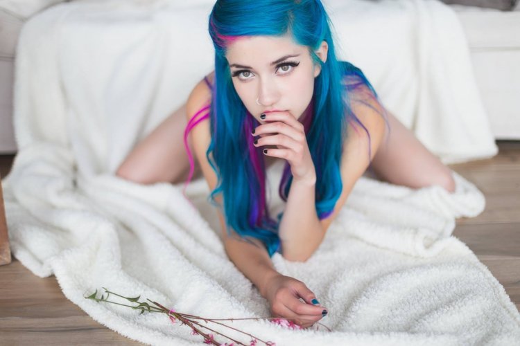Fay Suicide Primavera