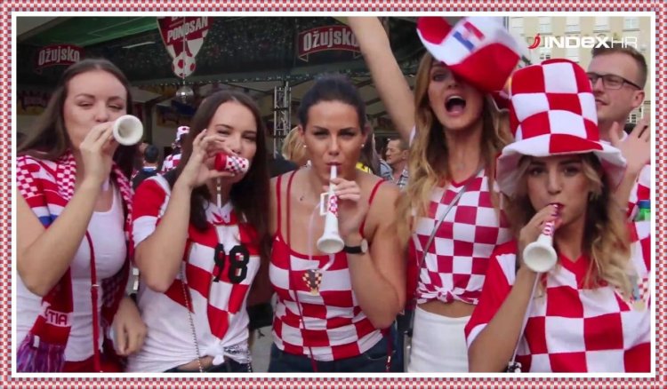 Хорватские девочки поют