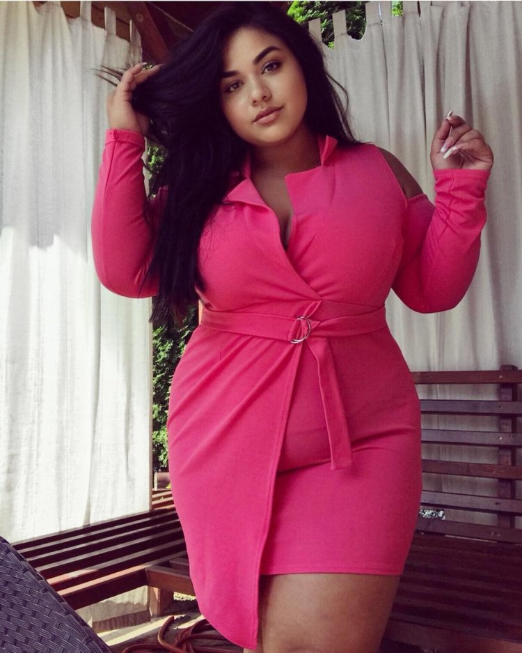 Диана Сирокай в Нижнем белье