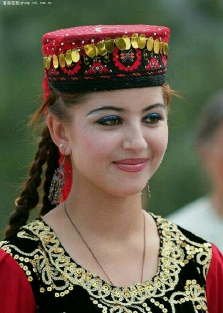 Монгольская певица Tatar