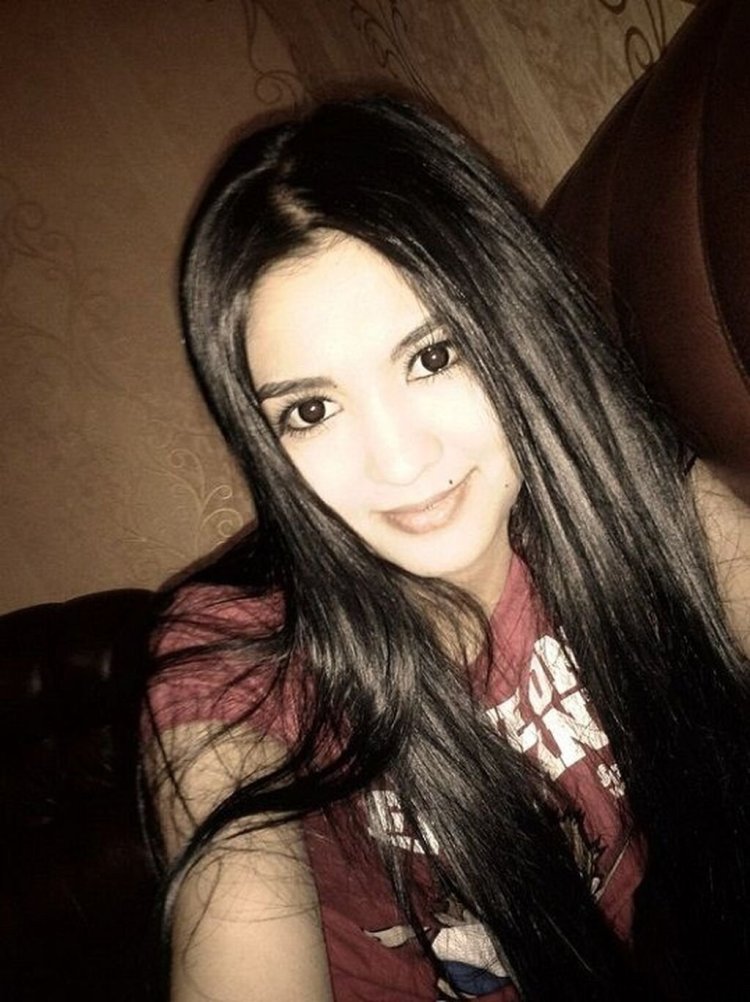 Айнура уйгурка