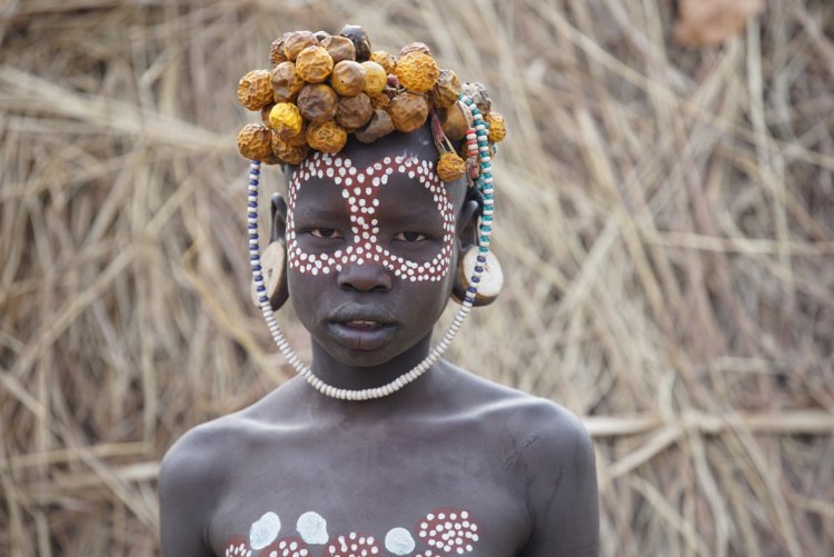 Девушки племя дасанеч Эфиопия