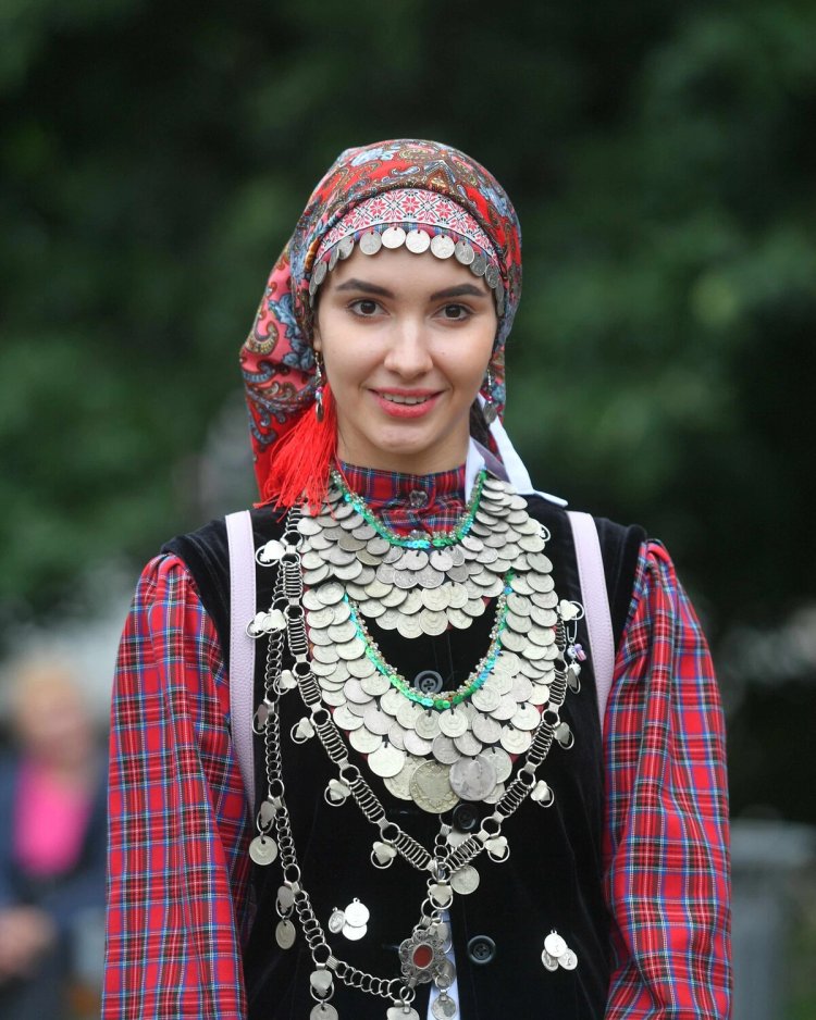 Нация УДМУРТКА