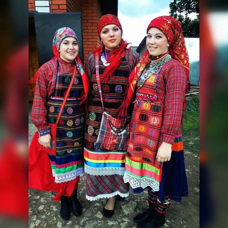 Удмуртский национальный костюм северных удмуртов