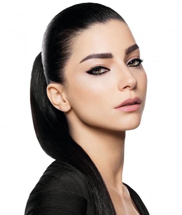 Мерве Болугур макияж