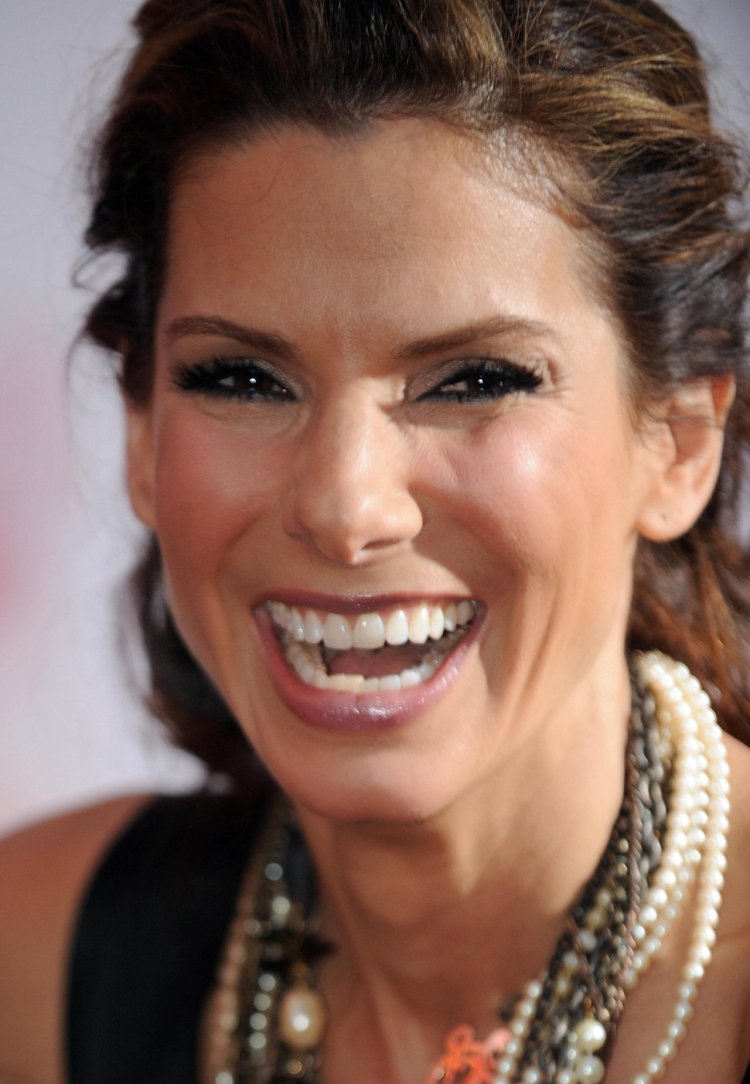 Сандра Буллок улыбка