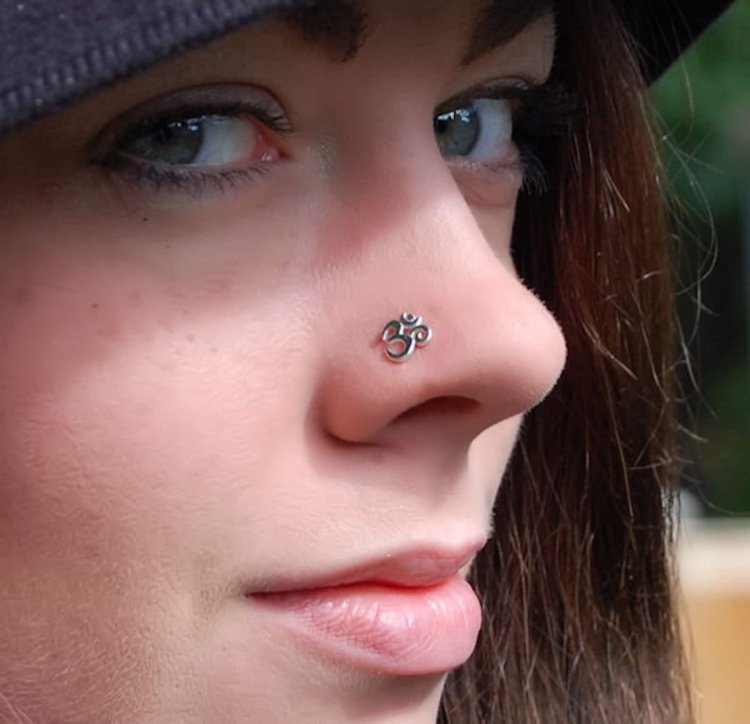 Пирсинг в нос