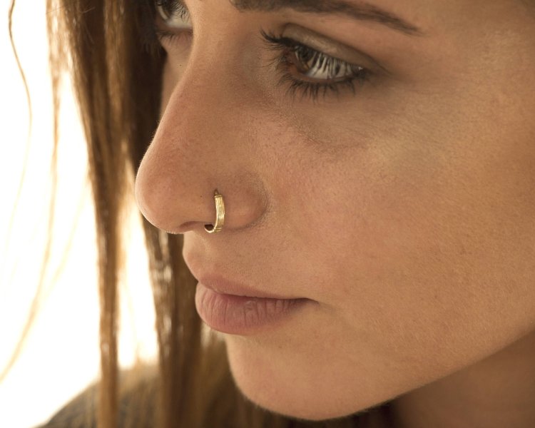 Пирсинг в нос