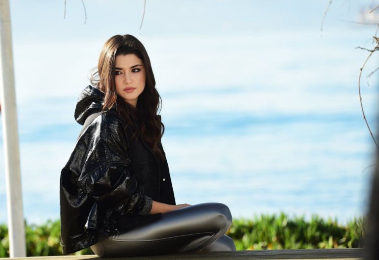 Ханде Эрчел 2019