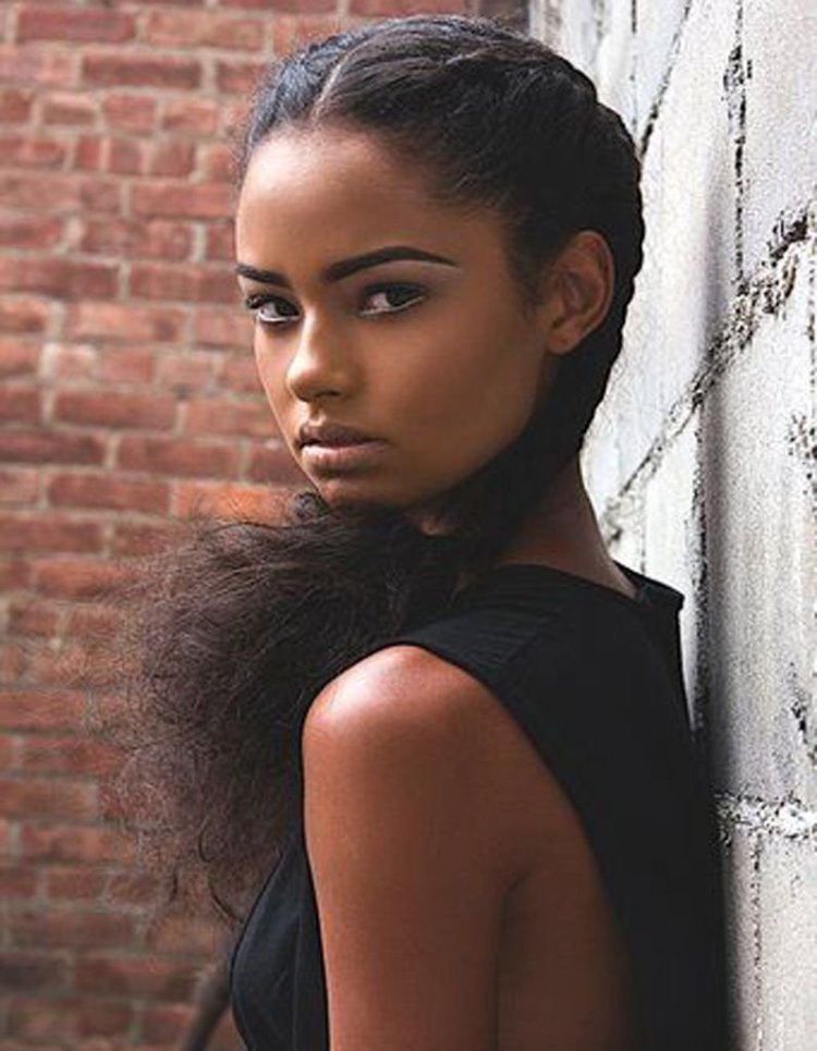 Темнокожие девушки