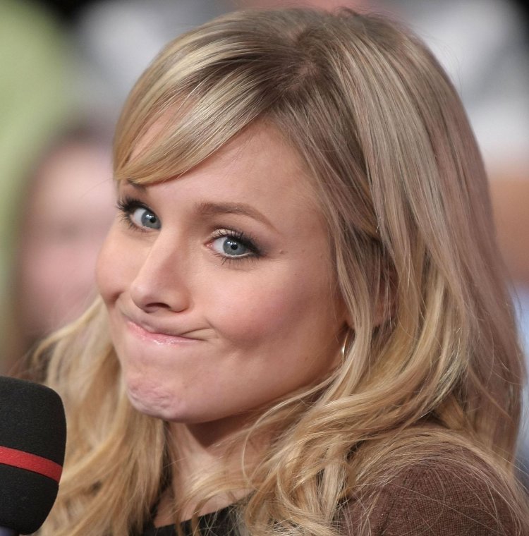 Поджать губы