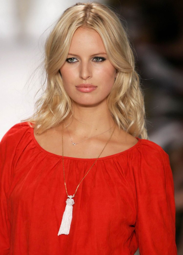 Каролина Куркова