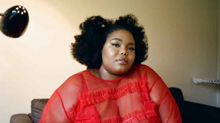 Полная девочка негр