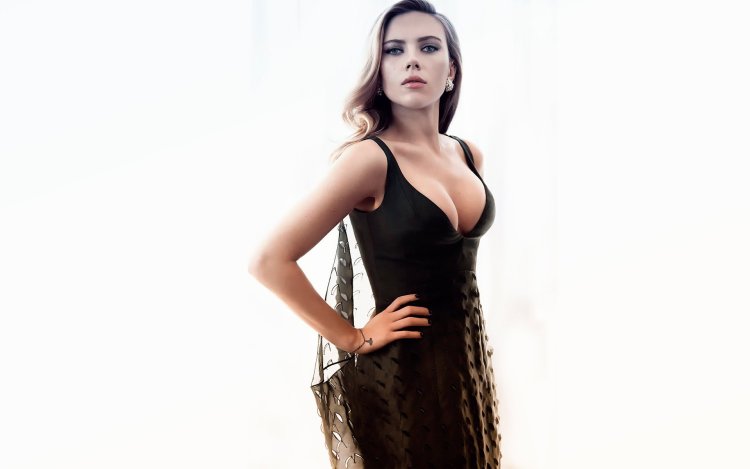 Скарлетт Йоханссон декольте Wallpapers