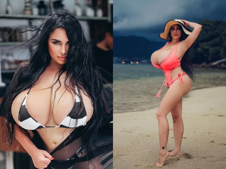 Сальма Хайек декольте