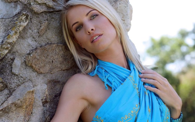 Адина Мандлова