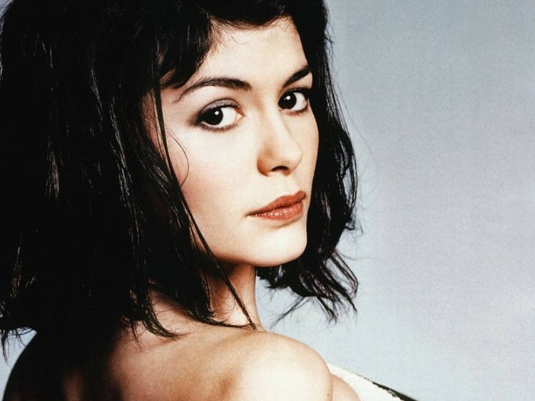 Французская актриса брюнетка