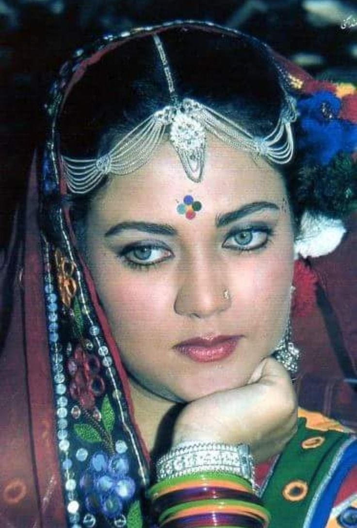 Индийская артистка Мандакини