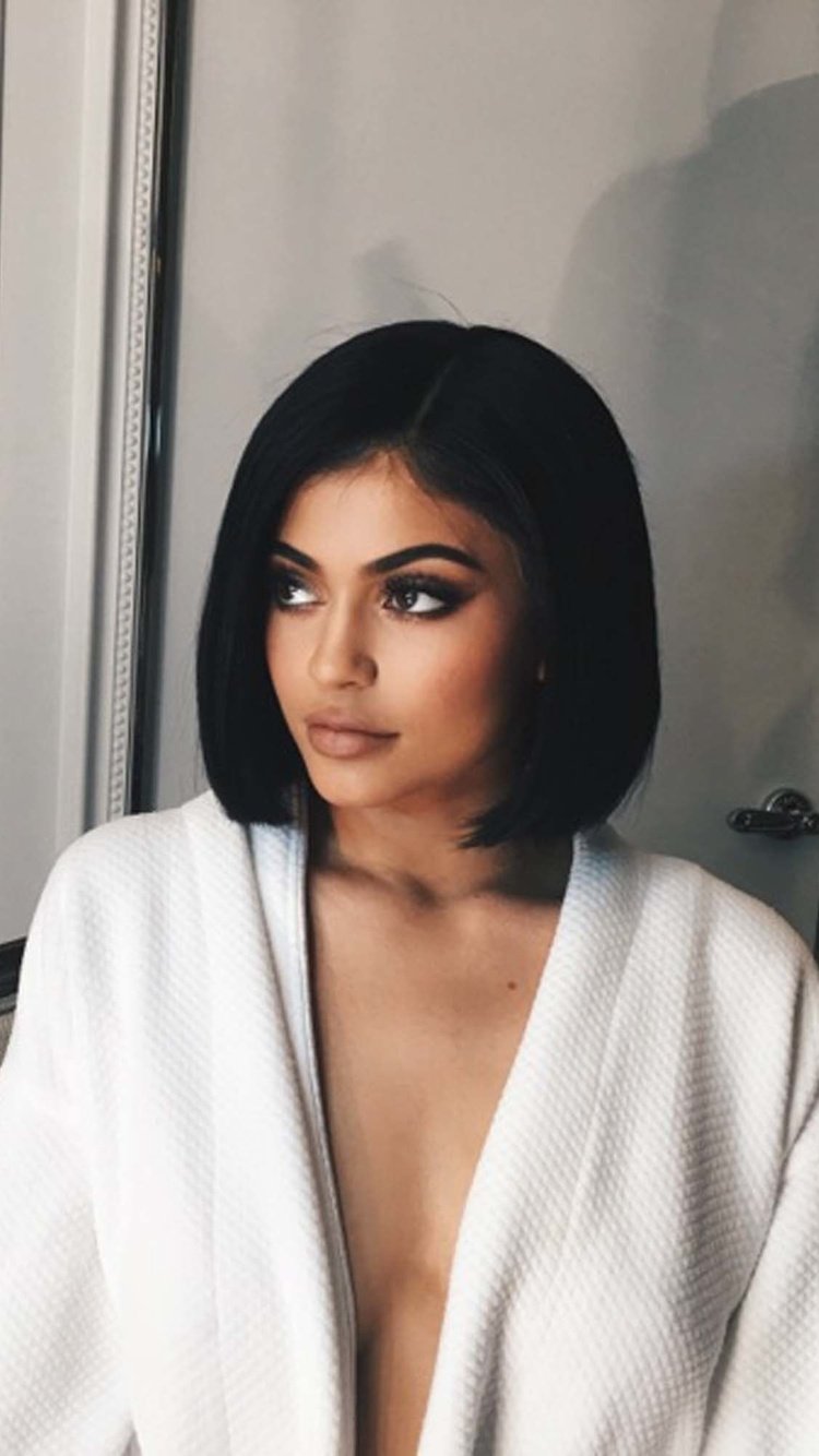 Кайли Дженнер с каре