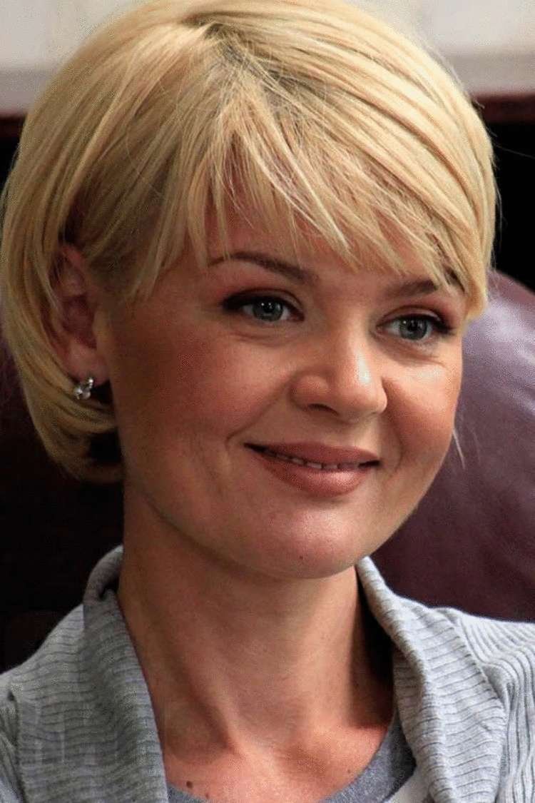 Юлия Меньшова стрижка 2022