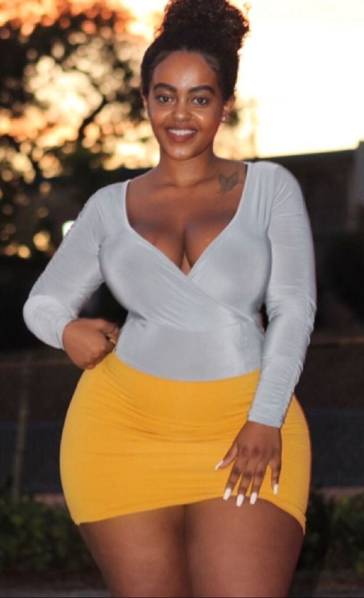 Крупные дамы бедра