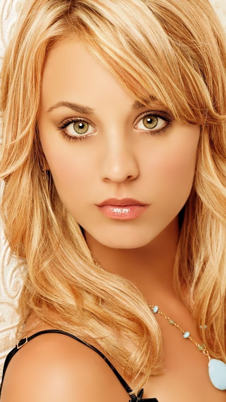 Кейли Куоко американская