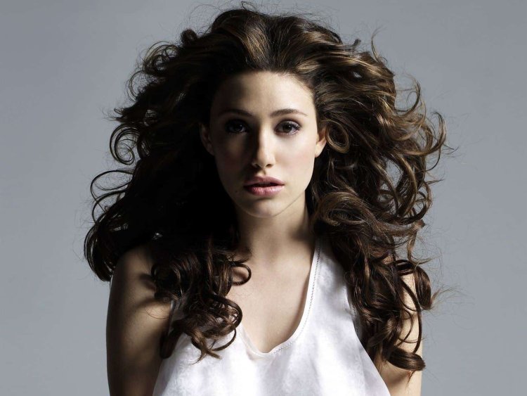 Эмми Россум