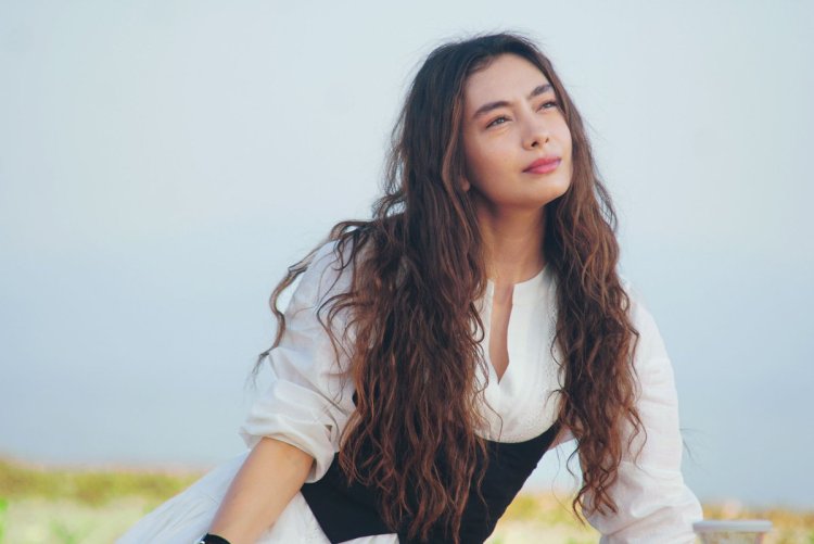 Неслихан Атагюль