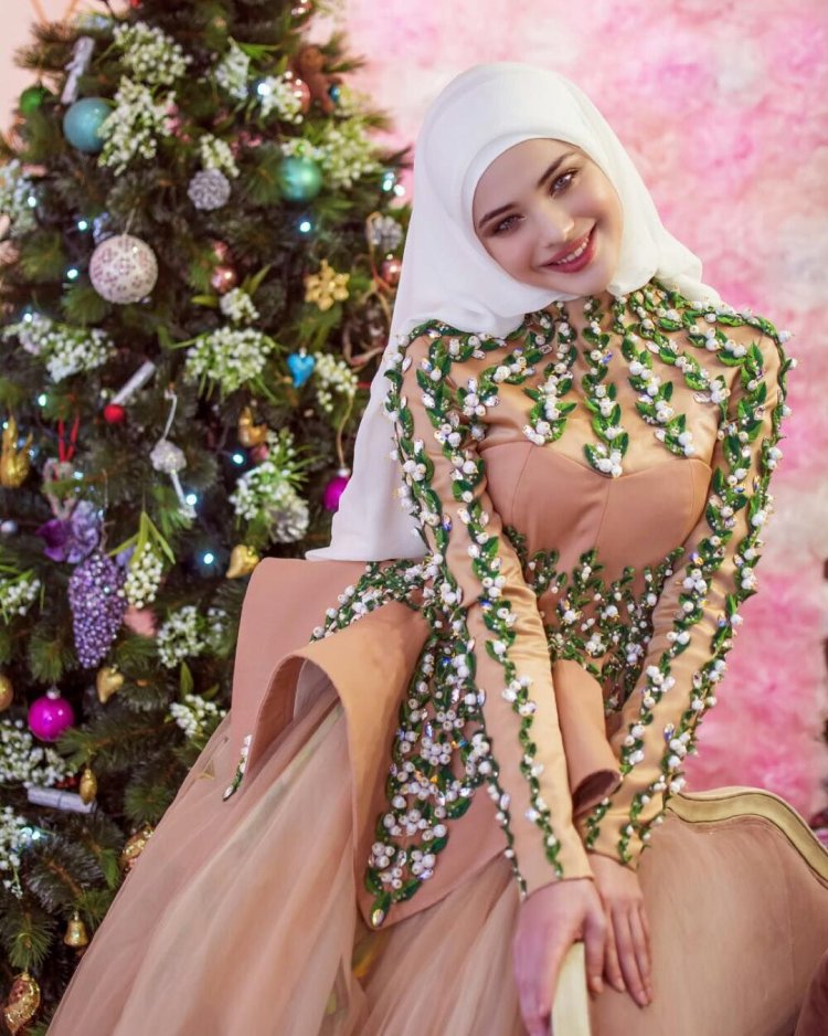 Илона Бисултанова Дольче Габбана