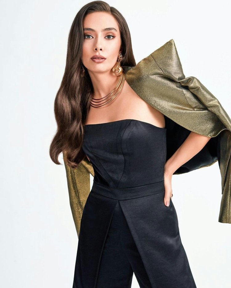 Неслихан Атагюль